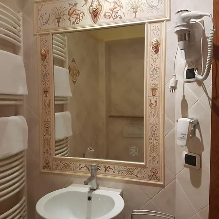 Hotel Ponte San Vittorino 2*