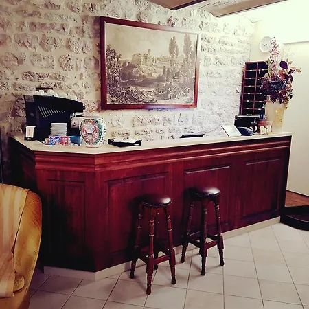Ponte San Vittorino Otel